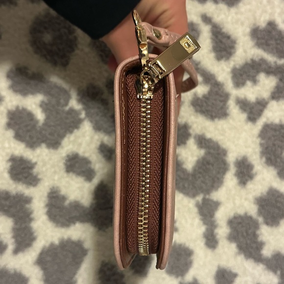 Mauve Wallet - Picture 3 of 4